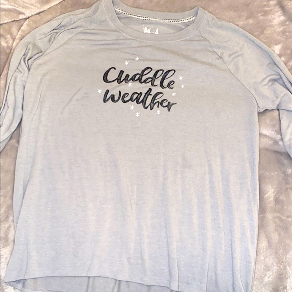 Lounge shirt. Super cute, very soft gray material.